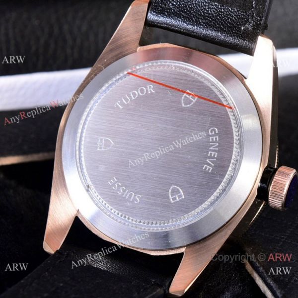 Copy Tudor Heritage Black Bay Watches Rose Gold Black Leather Strap 41mm Copy Tudor Heritage Black Bay Watches Rose Gold Black Leather Strap 41mm