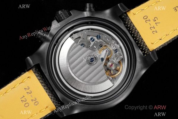 Swiss Grade Clone Breitling Super Avenger II 7750 Watch Black Steel and Green Swiss Grade Clone Breitling Super Avenger II 7750 Watch Black Steel and Green