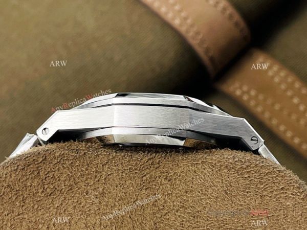 TWS factory V3 Version Audemars Piguet Royal Oak 15450 Watch Blue Dial 37mm TWS factory V3 Version Audemars Piguet Royal Oak 15450 Watch Blue Dial 37mm