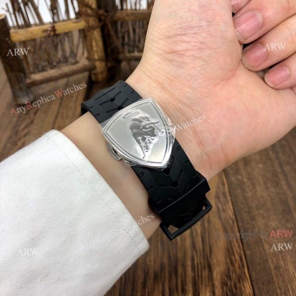 Replica Lamborghini 124bbr Spyder Quartz Watch 47mm Black Rubber Band Replica Lamborghini 124bbr Spyder Quartz Watch 47mm Black Rubber Band