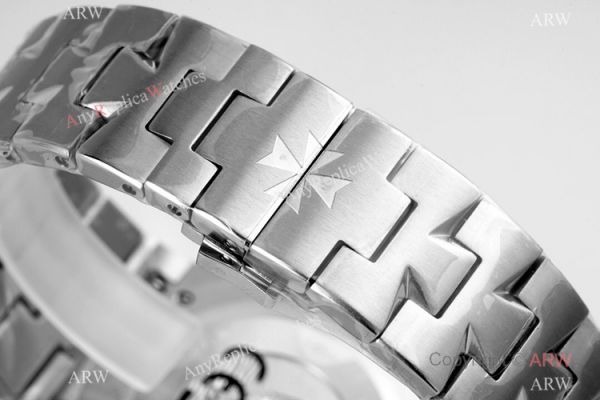 8 Factory Clone Vacheron Constantin Overseas 42mm Wrist White Dial Stainless Steel 47040 8 Factory Clone Vacheron Constantin Overseas 42mm Wrist White Dial Stainless Steel 47040