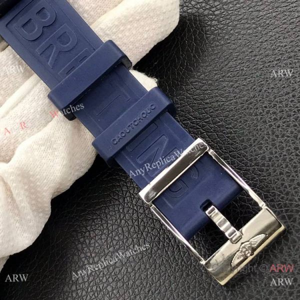 Grade AAA Clone Breitling Avenger Chronograph 43 A7750 Watch Blue Rubber Band Grade AAA Clone Breitling Avenger Chronograph 43 A7750 Watch Blue Rubber Band