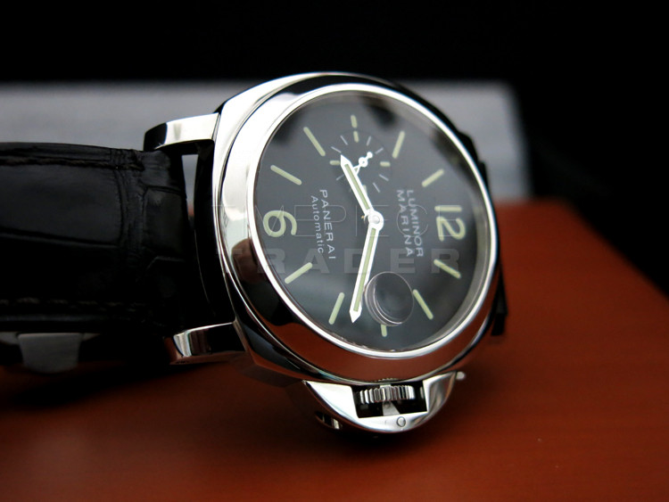 Panerai Luminor Marina Automatic Contemporary PAM104 Stainless Steel Automatic Self-Winding Panerai Luminor Marina Automatic Contemporary PAM104 Stainless Steel Automatic Self-Winding