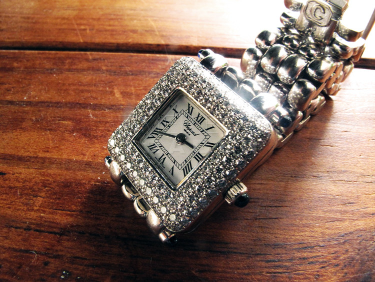 Chopard Classic 10/6115-23 18k White Gold Quartz Chopard Classic 10/6115-23 18k White Gold Quartz