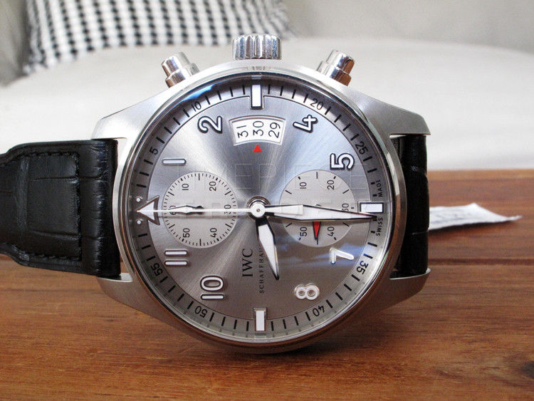 IWC Spitfire IW3878-09 Stainless Steel Automatic Self-Winding IWC Spitfire IW3878-09 Stainless Steel Automatic Self-Winding