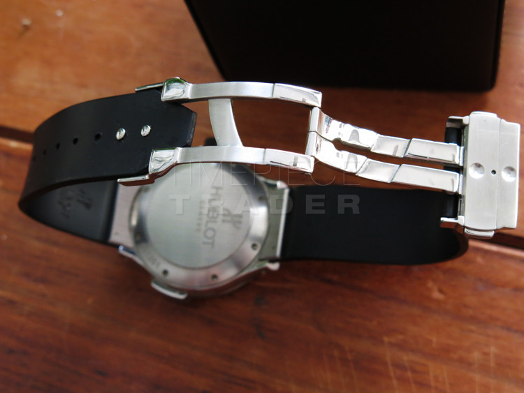 Hublot Turnlock Divers 1951.NM40.1 Stainless Steel Automatic Self Winding Hublot Turnlock Divers 1951.NM40.1 Stainless Steel Automatic Self Winding