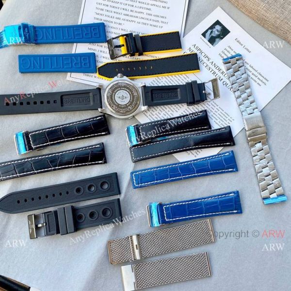 Replica Breitling Avenger Automatic 44mm Watch Blue Rubber Strap Replica Breitling Avenger Automatic 44mm Watch Blue Rubber Strap