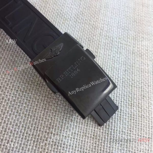 Copy Breitling Chronomat B01 Black Case RUBBER Strap Men Watch Copy Breitling Chronomat B01 Black Case RUBBER Strap Men Watch