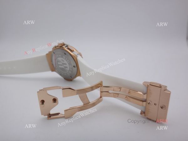 Replica Hublot Big Bang Tutti Frutti Rose Gold White Rubber Strap Watch Replica Hublot Big Bang Tutti Frutti Rose Gold White Rubber Strap Watch