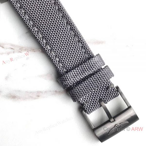 Swiss Grade Copy Breitling Avenger II Seawolf Solid Black Design Watch 45mm Swiss Grade Copy Breitling Avenger II Seawolf Solid Black Design Watch 45mm