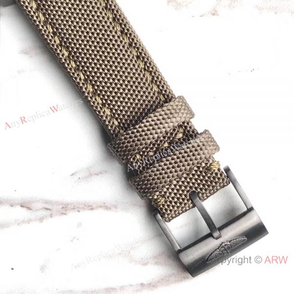 Swiss Breitling Avenger II Seawolf Replica Watch Black Carbon-Fiber Dial Swiss Breitling Avenger II Seawolf Replica Watch Black Carbon-Fiber Dial