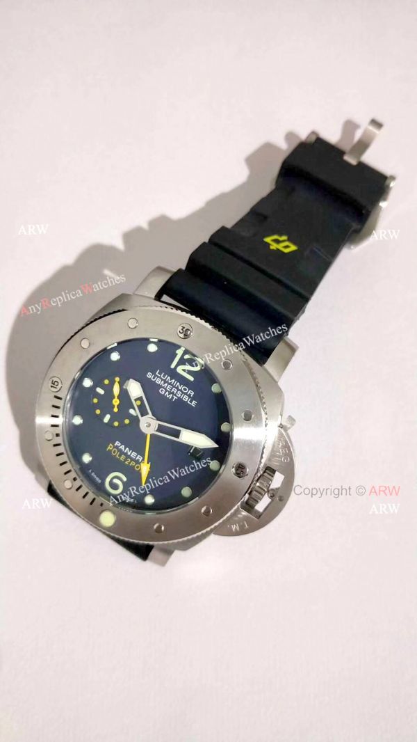 AAA Copy Panerai Luminor Submersible GMT PAM 719 Black Rubber Watch AAA Copy Panerai Luminor Submersible GMT PAM 719 Black Rubber Watch