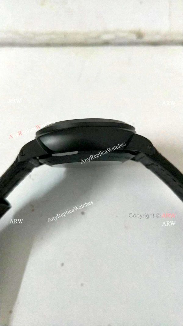 Fake Panerai Luminor 10 Days GMT Watch PAM335 Black Case Orange Markers Fake Panerai Luminor 10 Days GMT Watch PAM335 Black Case Orange Markers