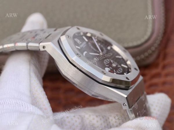 Swiss 2329 Audemars Piguet Royal Oak GMT Stainless Steel Black Dial Watch Swiss 2329 Audemars Piguet Royal Oak GMT Stainless Steel Black Dial Watch