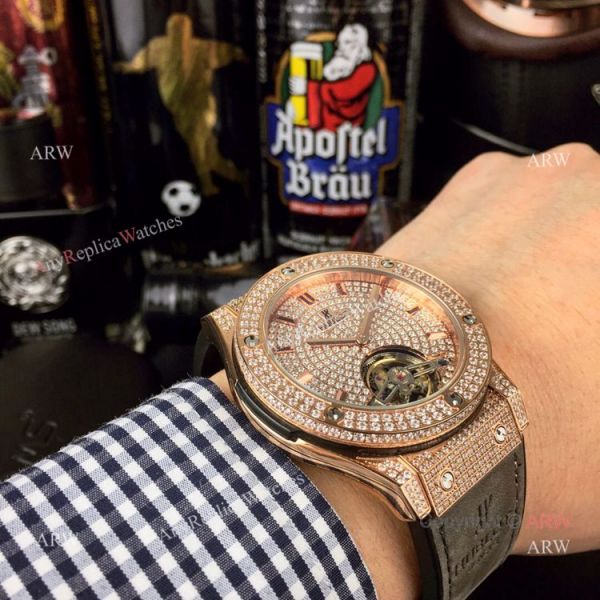 Iced Out Hublot Classic Fusion Watch Replica Rose Gold Gray Gummy Strap Iced Out Hublot Classic Fusion Watch Replica Rose Gold Gray Gummy Strap