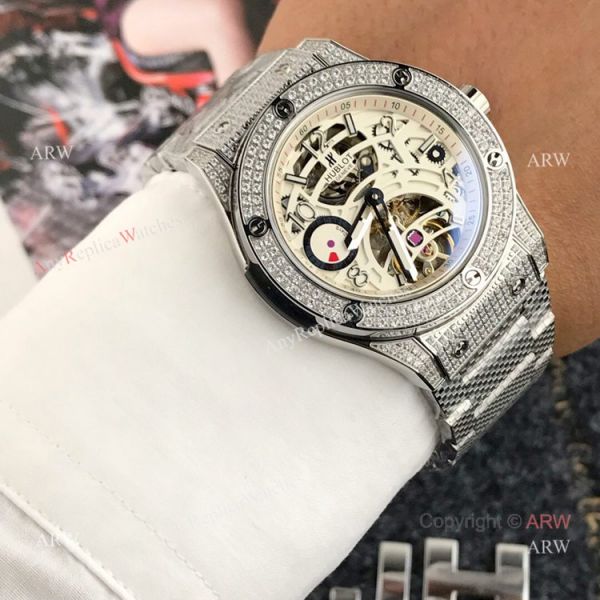 New replica Hublot Classic Fusion Rose Gold Diamond Watch Black Face New replica Hublot Classic Fusion Rose Gold Diamond Watch Black Face