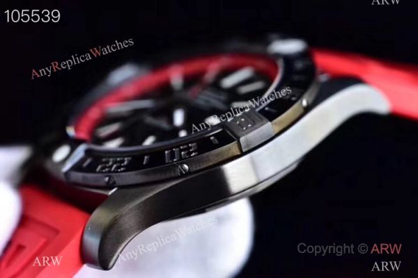 GF Swiss Grade Replica Breitling Avenger II GMT Watch SS Red Rubber Strap GF Swiss Grade Replica Breitling Avenger II GMT Watch SS Red Rubber Strap