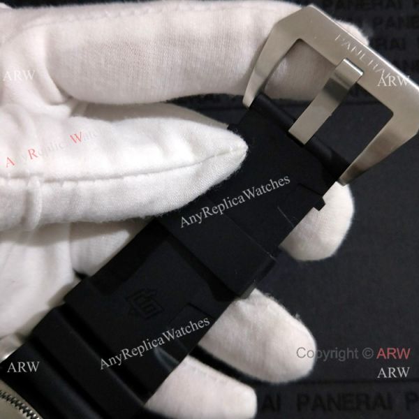 Copy Panerai Submersible Rubber Strap Black Dial PAM305 Men Watch Copy Panerai Submersible Rubber Strap Black Dial PAM305 Men Watch
