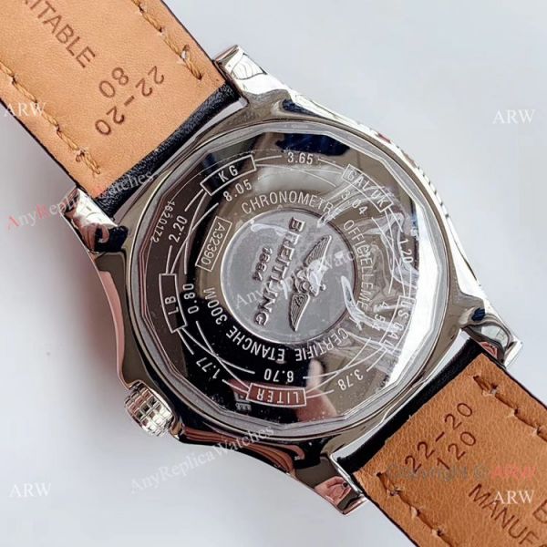 (GF) Swiss Grade Copy Breitling Avenger II GMT Watch White Dial Black Leather Band (GF) Swiss Grade Copy Breitling Avenger II GMT Watch White Dial Black Leather Band