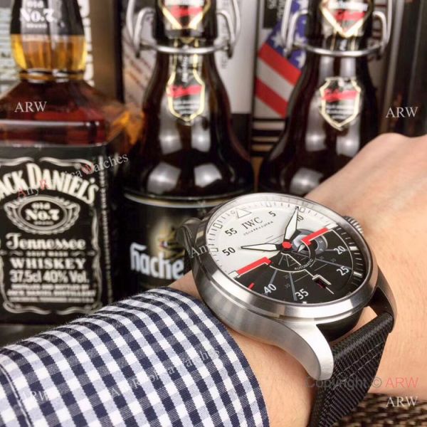 Swiss Replica IWC Pilots Top Gun SS Black Leather Strap Watch Swiss Replica IWC Pilots Top Gun SS Black Leather Strap Watch