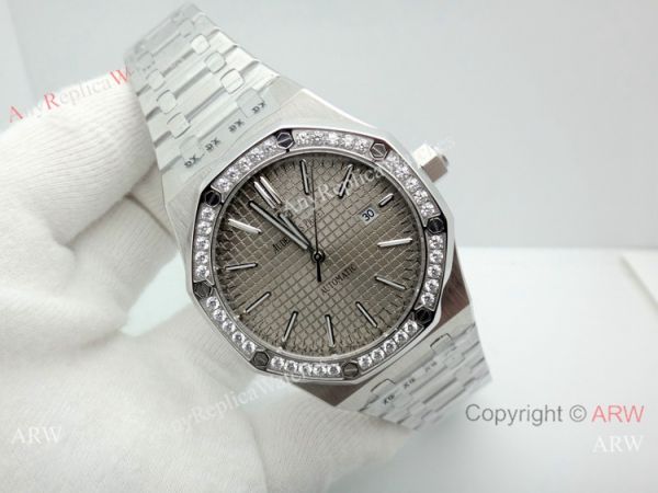 Best Copy Audemars Piguet Royal Oak 44mm Watch Stainless Steel Diamond bezel Best Copy Audemars Piguet Royal Oak 44mm Watch Stainless Steel Diamond bezel