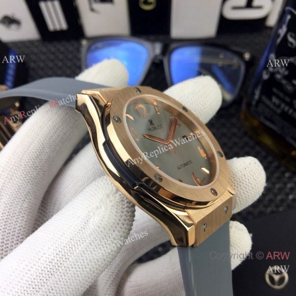 Replica Hublot Classic Fusion 43mm Watches Silver Dial Rose Gold Replica Hublot Classic Fusion 43mm Watches Silver Dial Rose Gold