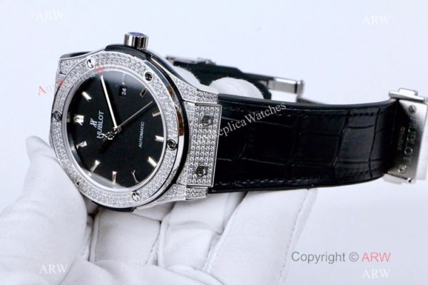 2019 Replica Hublot Classic Fusion Iced Out Diamond Watch 43mm 2019 Replica Hublot Classic Fusion Iced Out Diamond Watch 43mm