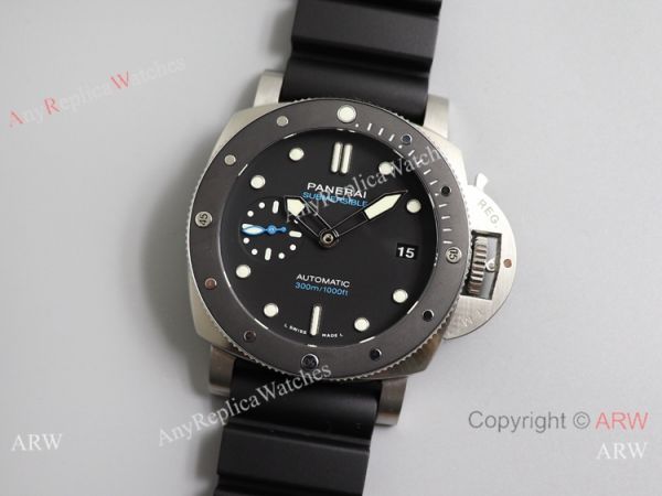 (VS)Panerai Submersible 42MM PAM00683 VS Factory Black Bezel Watch Medium Size (VS)Panerai Submersible 42MM PAM00683 VS Factory Black Bezel Watch Medium Size