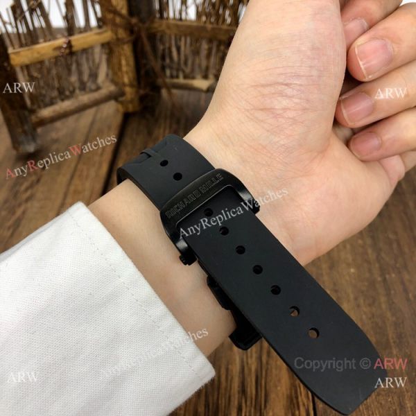 New Fake Richard Mille rm11-04 Men Watch Carbon Black Rubber Band New Fake Richard Mille rm11-04 Men Watch Carbon Black Rubber Band