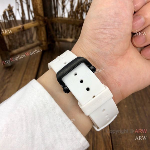 Replica Richard Mille RM11-04 Mens Watch Carbon fiber White Rubber Strap Replica Richard Mille RM11-04 Mens Watch Carbon fiber White Rubber Strap