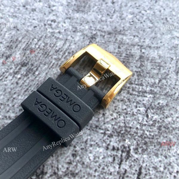 Replica Omega Seamaster 300m Watches Two Tone Blue Chronograph Omega Clone Watch Replica Omega Seamaster 300m Watches Two Tone Blue Chronograph Omega Clone Watch