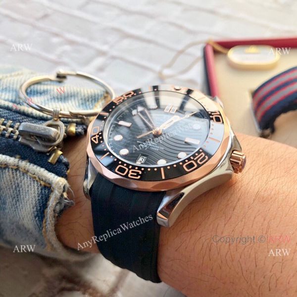 New Copy Omega Seamaster Diver 300 M Two Tone Rose Gold Rubber Strap Watch New Copy Omega Seamaster Diver 300 M Two Tone Rose Gold Rubber Strap Watch