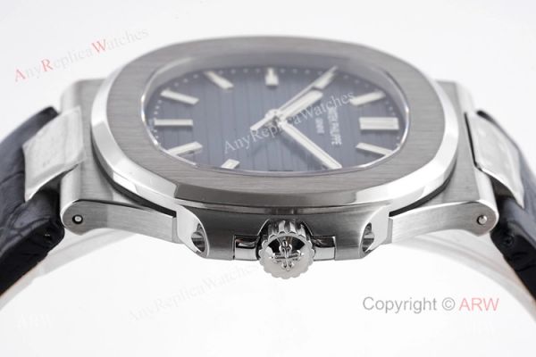 Swiss Replica Patek Philippe Nautilus Dark Blue Dial Silver Case Automatic Watch Swiss Replica Patek Philippe Nautilus Dark Blue Dial Silver Case Automatic Watch