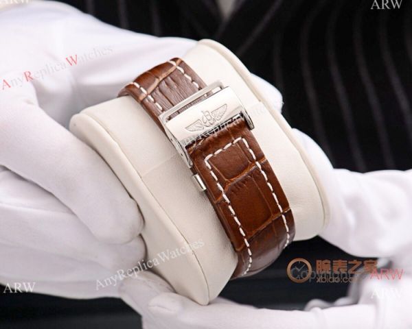 New Breitling Avenger Roman Markers White Dial Copy Watches New Breitling Avenger Roman Markers White Dial Copy Watches