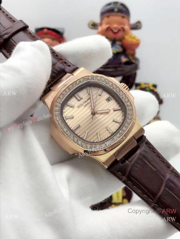 Patek Philippe Nautilus Replica Watch Diamond Bezel Rose Gold Patek Philippe Nautilus Replica Watch Diamond Bezel Rose Gold