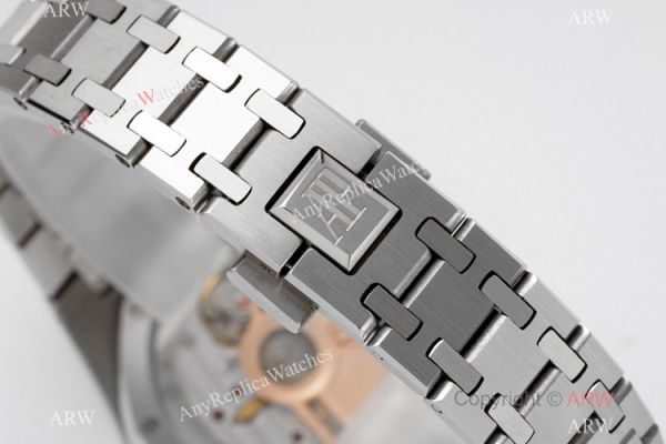 2021 New Swiss Copy Audemars Piguet Royal Oak 34mm SS Blue Textured Dial Watch Cal.5800 Movement 2021 New Swiss Copy Audemars Piguet Royal Oak 34mm SS Blue Textured Dial Watch Cal.5800 Movement