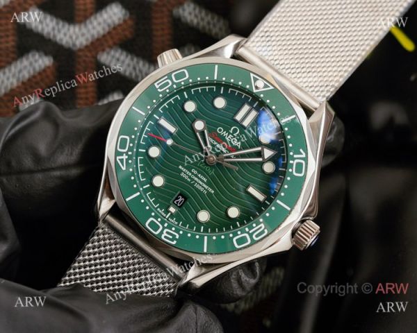 2021 New! Replica Omega Seamaster Diver 300M Watch Green Ceramic Bezel 2021 New! Replica Omega Seamaster Diver 300M Watch Green Ceramic Bezel