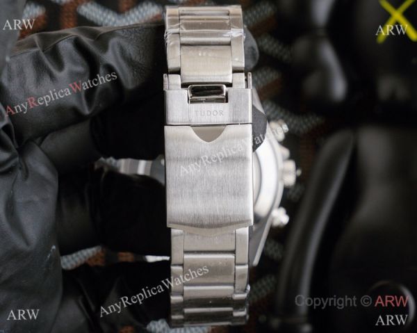 New! Replica Tudor Heritage Chrono M70330N Stainless steel Watch New! Replica Tudor Heritage Chrono M70330N Stainless steel Watch