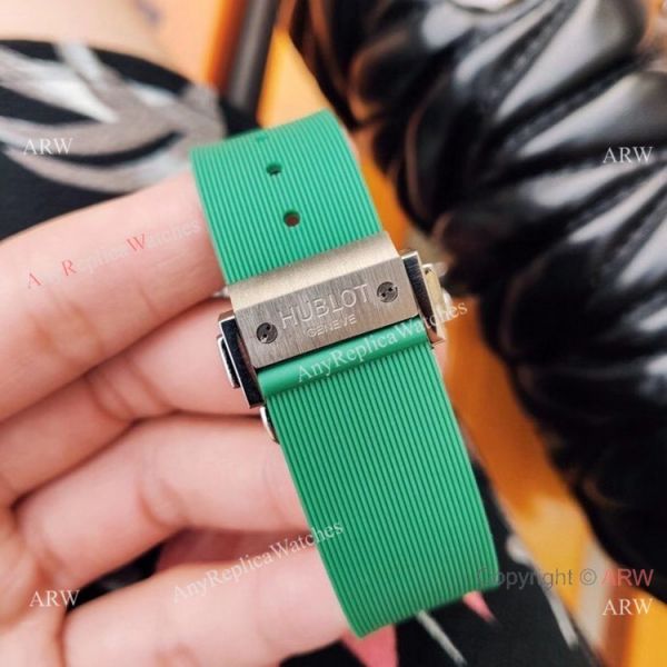 Replica Hublot Big Bang Green Diamond Watche Women Size Replica Hublot Big Bang Green Diamond Watche Women Size