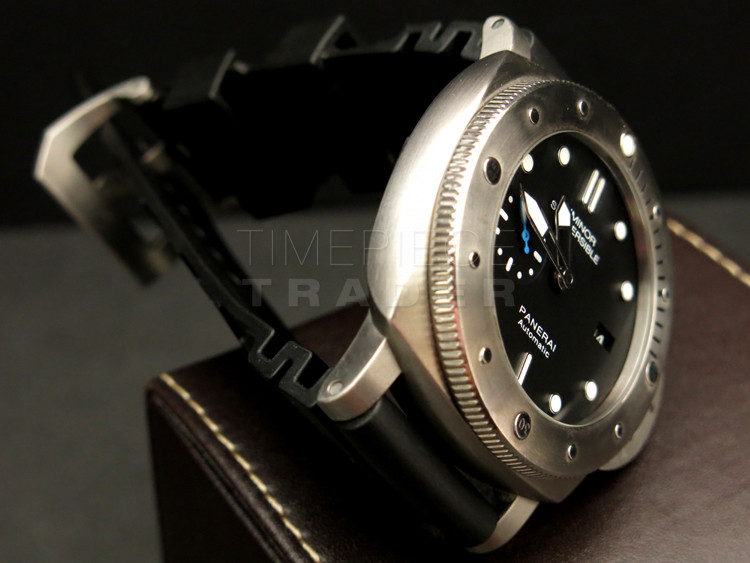 Panerai Luminor Submersible PAM1305 Titanium Automatic Panerai Luminor Submersible PAM1305 Titanium Automatic