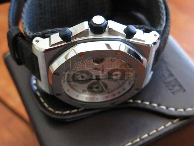 Audemars Piguet Royal Oak Offshore 25770ST.0.0001IN.01 Stainless Steel Automatic Chronograph Audemars Piguet Royal Oak Offshore 25770ST.0.0001IN.01 Stainless Steel Automatic Chronograph