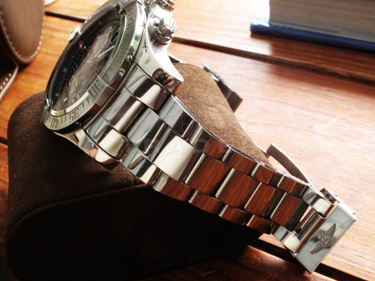 Breitling Super Avenger II A1337111/BC28 Stainless Steel Automatic Self-Winding Breitling Super Avenger II A1337111/BC28 Stainless Steel Automatic Self-Winding