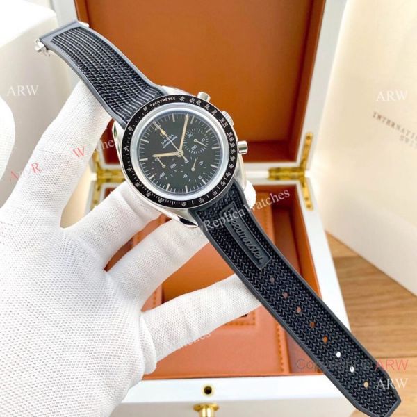 New Copy Omega Speedmaster Watches Black Dial Rubber Srtap New Copy Omega Speedmaster Watches Black Dial Rubber Srtap