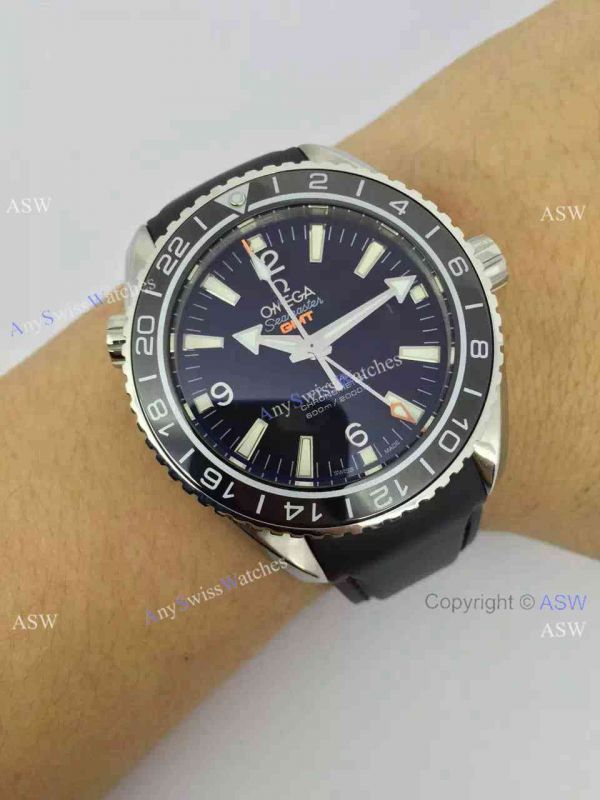 Copy Swiss Omega Seamaster Planet Ocean GMT Watch Black Rubber Copy Swiss Omega Seamaster Planet Ocean GMT Watch Black Rubber