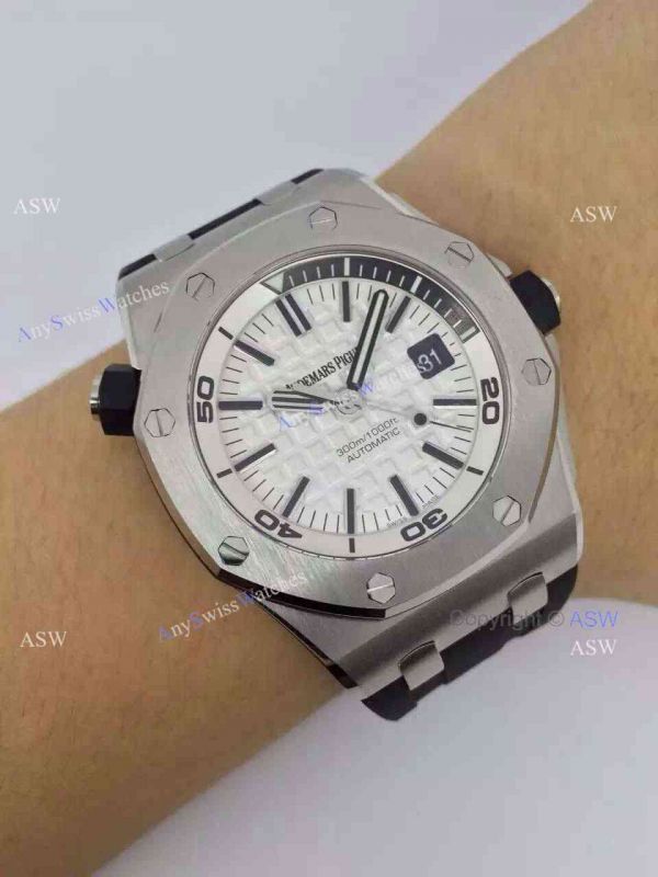 Swiss Audemars Piguet Replica Watch SS White Black Rubber Watch Swiss Audemars Piguet Replica Watch SS White Black Rubber Watch