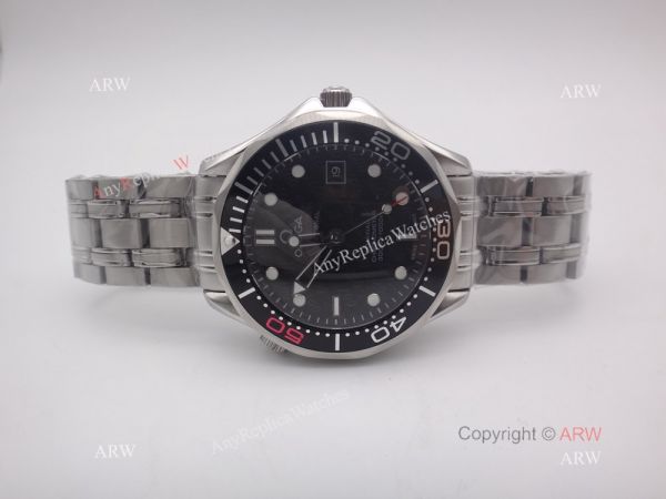 AAA Grade Omega Seamaster 007 Replica Watch Stainless Steel Black Bezel AAA Grade Omega Seamaster 007 Replica Watch Stainless Steel Black Bezel