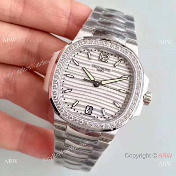 (PPF)Swiss Replica Patek Philippe 7118 Ladies Nautilus Watch Diamond bezel (PPF)Swiss Replica Patek Philippe 7118 Ladies Nautilus Watch Diamond bezel