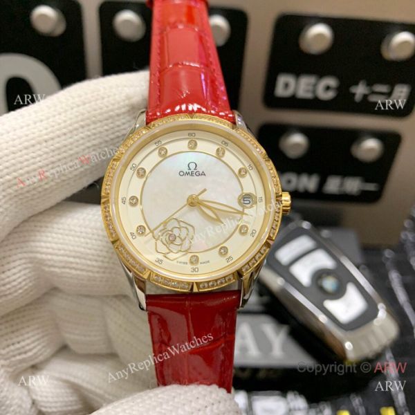 Omega Water Resistant Lady Watches Copy Gold Diamond Case Omega Water Resistant Lady Watches Copy Gold Diamond Case