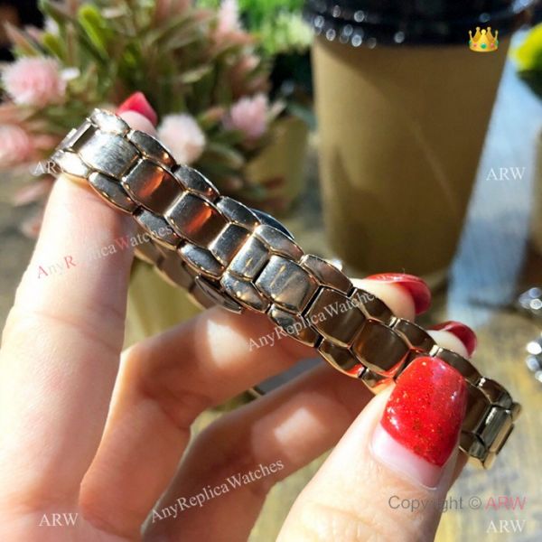 Replica Rotonde de Cartier Watch Lady 28mm Rose Gold Red Face Replica Rotonde de Cartier Watch Lady 28mm Rose Gold Red Face