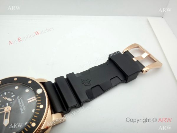 Panerai Submersible Rubber Strap PAM684 Copy Watch Rose Gold Black Bezel Panerai Submersible Rubber Strap PAM684 Copy Watch Rose Gold Black Bezel